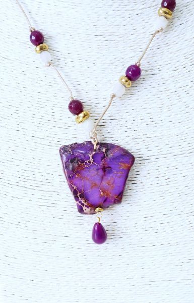 Κολιέ από Τιρκουάζ μωβ, Νεφρίτη και Αιματίτη χρυσό σε κορδόνι κερωμένο