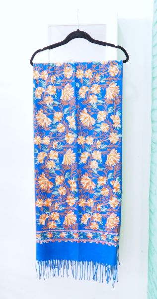 Πασμίνα κεντητή μπλε ανοιχτό με πορτοκαλί λουλούδια