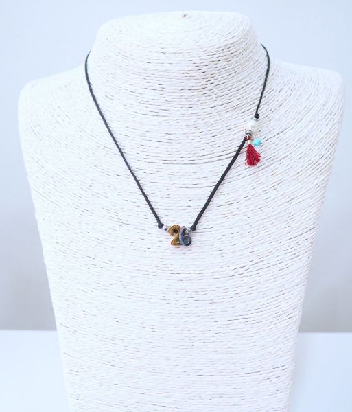 Γούρι κολιέ δίχρωμη χρονολογία ατσάλινη, Αιματίτη, Μαργαριτάρι, Τιρκουάζ σε κηροκλωστή μαύρη