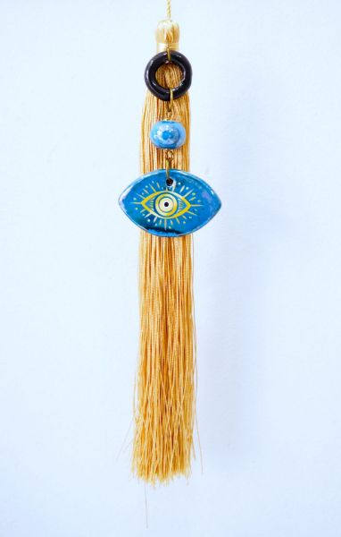 Γούρι από χρυσή φούντα, Κεραμικό μάτι και χάντρες